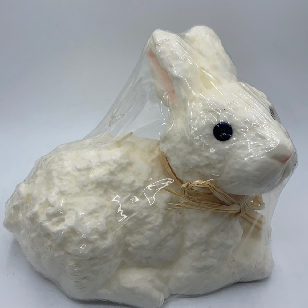 VTG chunky bunny candle